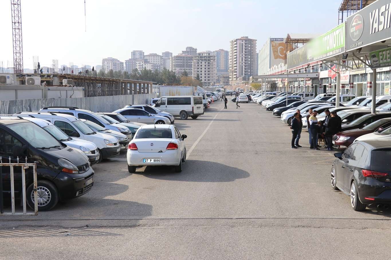 Satışlar düşmesine rağmen ikinci el araçların fiyatları düşmedi Satışlar düşmesine rağmen ikinci el araçların fiyatları düşmedi